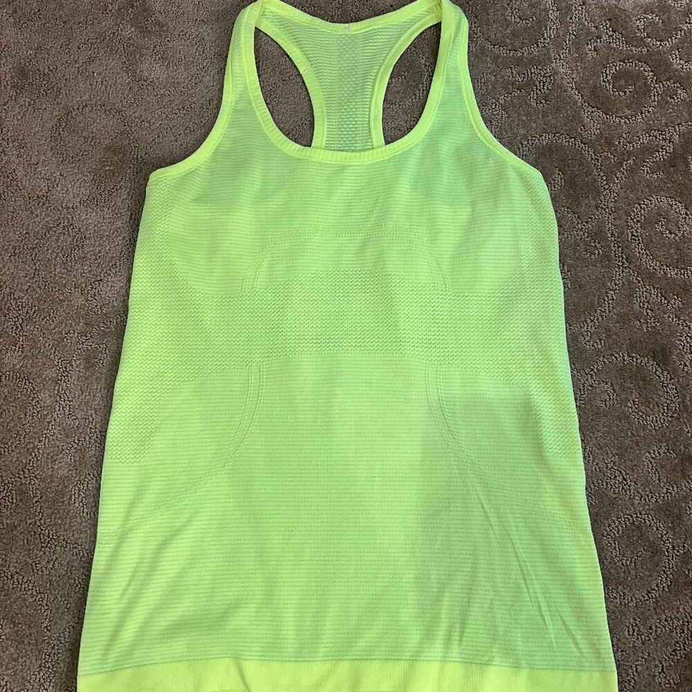 Lululemon swiftly racerback tank top size 8, EUC, neon